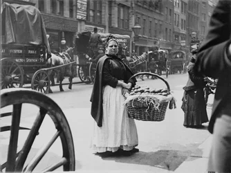 Une vendeuse de pommes de terre à Londres